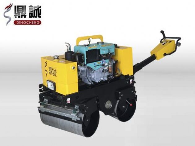 點(diǎn)擊查看詳細(xì)信息<br>標(biāo)題：DC-840-I全液壓手扶雙鋼輪壓路機(jī) 閱讀次數(shù)：15237