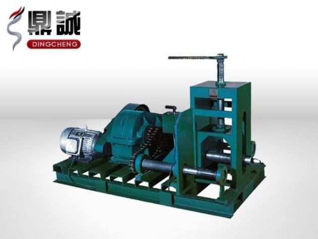 點擊查看詳細信息<br>標題：臥式多功能滾動彎管機 閱讀次數：5205