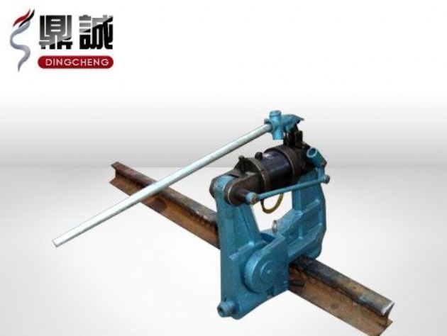 點擊查看詳細信息<br>標題：液壓鋼軌擠孔機 閱讀次數：4845